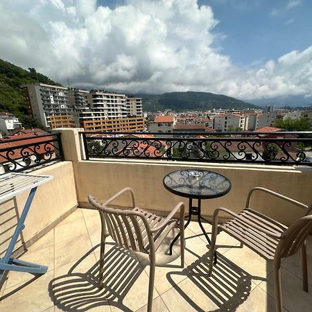 Apartments Manojlovic บุดวา ภายนอก รูปภาพ