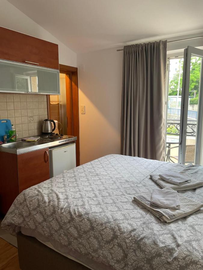 Apartments Manojlovic บุดวา ภายนอก รูปภาพ