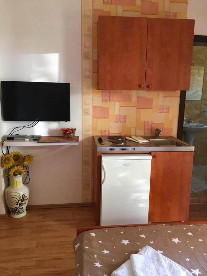 Apartments Manojlovic บุดวา ภายนอก รูปภาพ